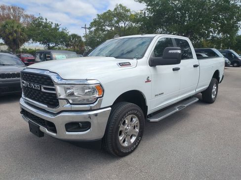 Used 2024 RAM 2500 Big Horn image 10