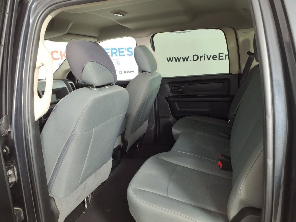 Used 2017 RAM 1500 Express AWD/4WD image 9