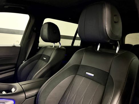 Used 2025 Mercedes-Benz GLS 63 AMG 4MATIC image 26