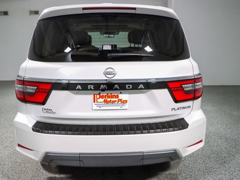 Used 2024 Nissan Armada Platinum w/ Captain's Chairs Package image 8