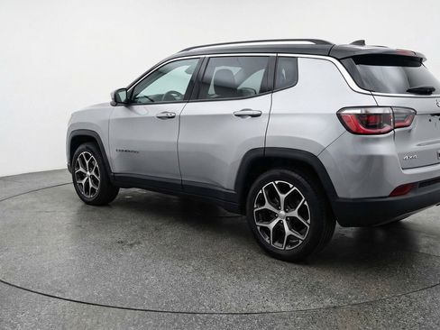 Used 2025 Jeep Compass Limited AWD/4WD image 6