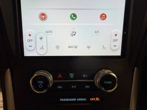 Used 2024 Ford Edge SEL w/ Convenience Package AWD/4WD image 7