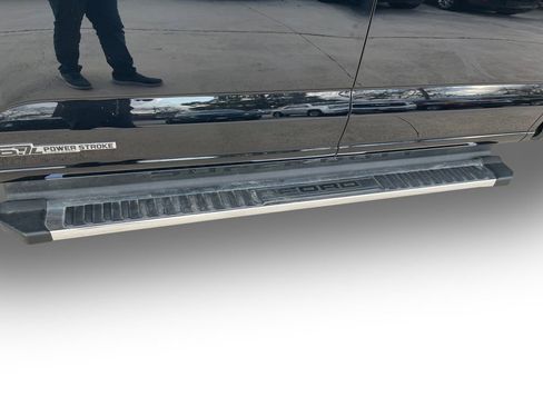 Used 2024 Ford F350 Lariat w/ FX4 Off-Road Package image 28