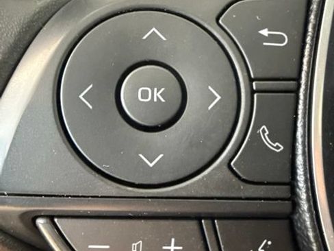 Used 2019 Toyota RAV4 XLE AWD/4WD image 15