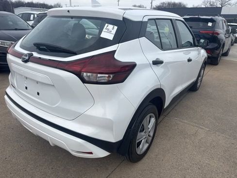 Used 2024 Nissan Kicks S image 4