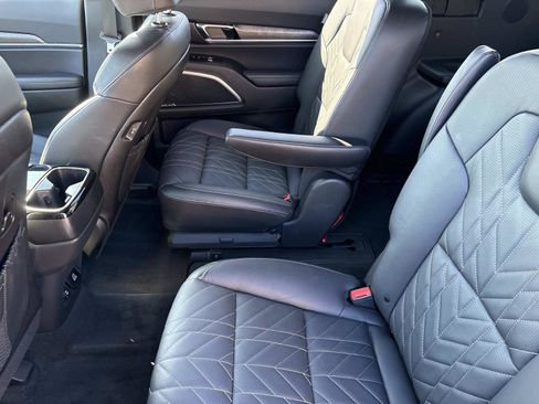 Used 2025 Kia Telluride SX Prestige X-Line image 17