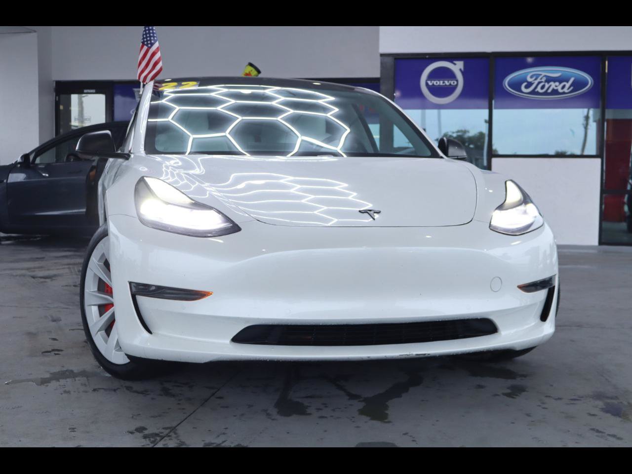 Used 2021 Tesla Model 3 Standard Range Plus RWD image 1