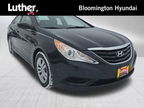 Used 2011 Hyundai Sonata GLS image 1