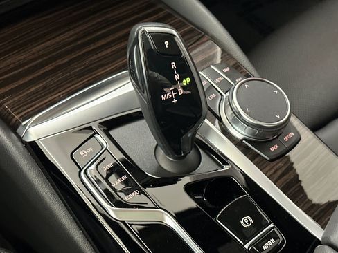 Certified 2023 BMW 540i w/ Premium Package RWD image 17