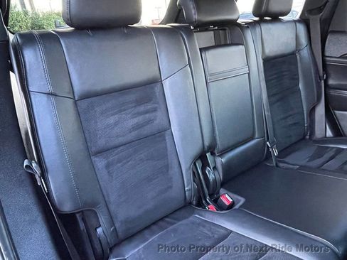 Used 2018 Jeep Grand Cherokee Altitude image 14