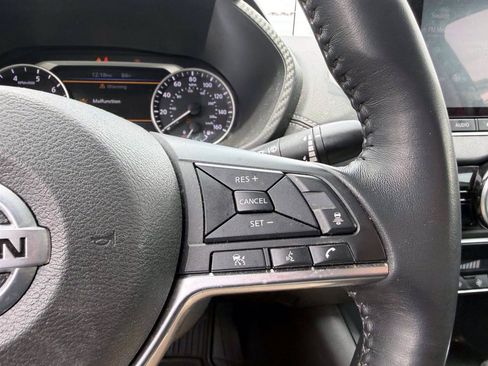 Used 2020 Nissan Sentra SV FWD image 23