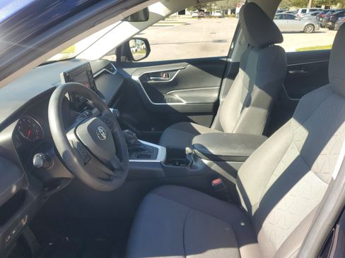 Used 2022 Toyota RAV4 XLE image 15