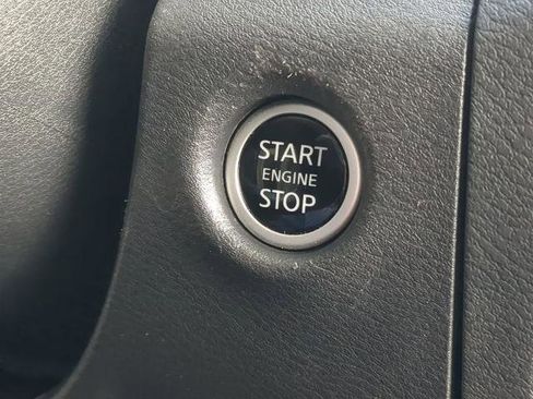 Certified 2024 Nissan Frontier SL image 28