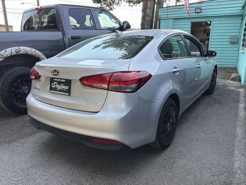 Used 2018 Kia Forte LX w/ LX Popular Package FWD image 3