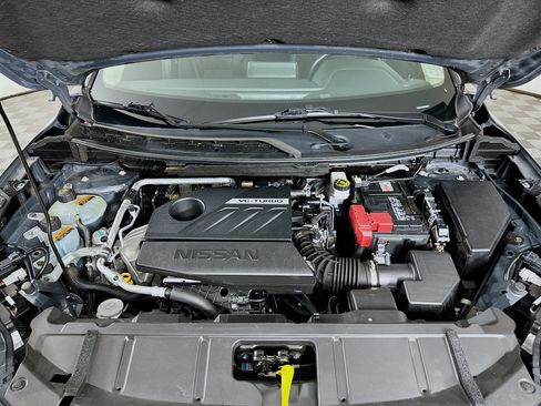 Used 2025 Nissan Rogue SV AWD/4WD image 32
