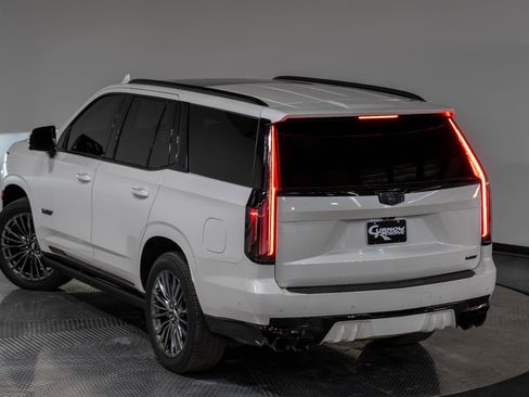 Used 2023 Cadillac Escalade V image 28