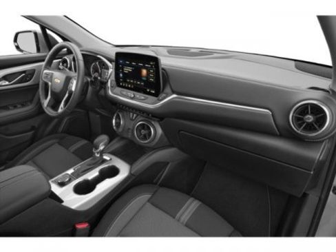 Used 2024 Chevrolet Blazer LT w/ LPO, Black Grille Bar Package FWD image 18