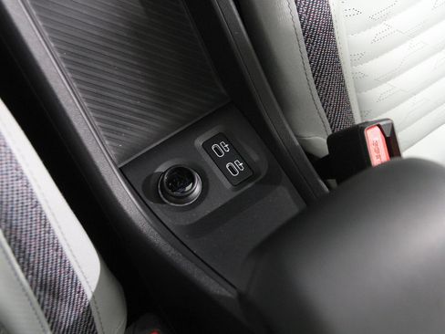 Certified 2025 MINI Cooper S image 15