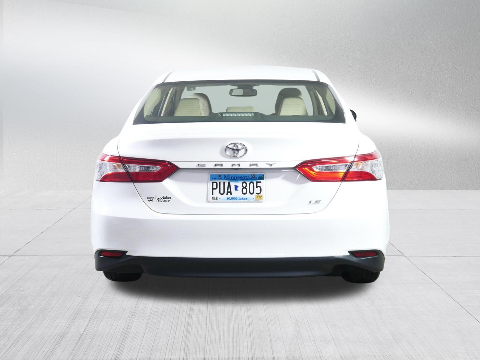 Used 2018 Toyota Camry LE w/ Convenience Package FWD image 6