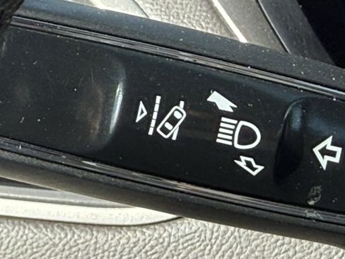 Used 2019 Lincoln MKZ Reserve image 38