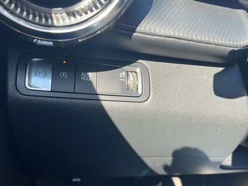 Used 2025 Chevrolet Equinox LT image 13