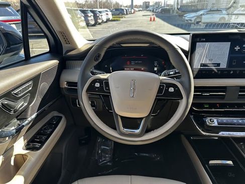 Certified 2024 Lincoln Corsair Premiere w/ Equipment Group 101A image 14