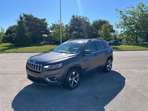 Used 2019 Jeep Cherokee Limited AWD/4WD image 1