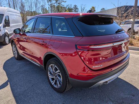 Used 2025 Lincoln Corsair FWD w/ Equipment Group 101A image 7