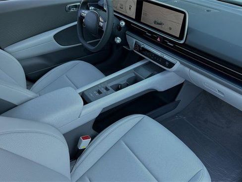 New 2025 Hyundai Ioniq 6 SEL image 18