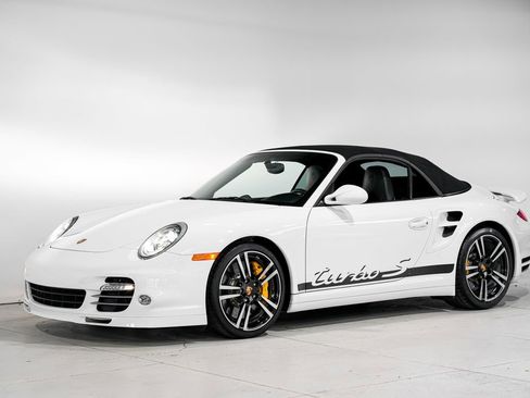 Used 2011 Porsche 911 Turbo S AWD/4WD image 6