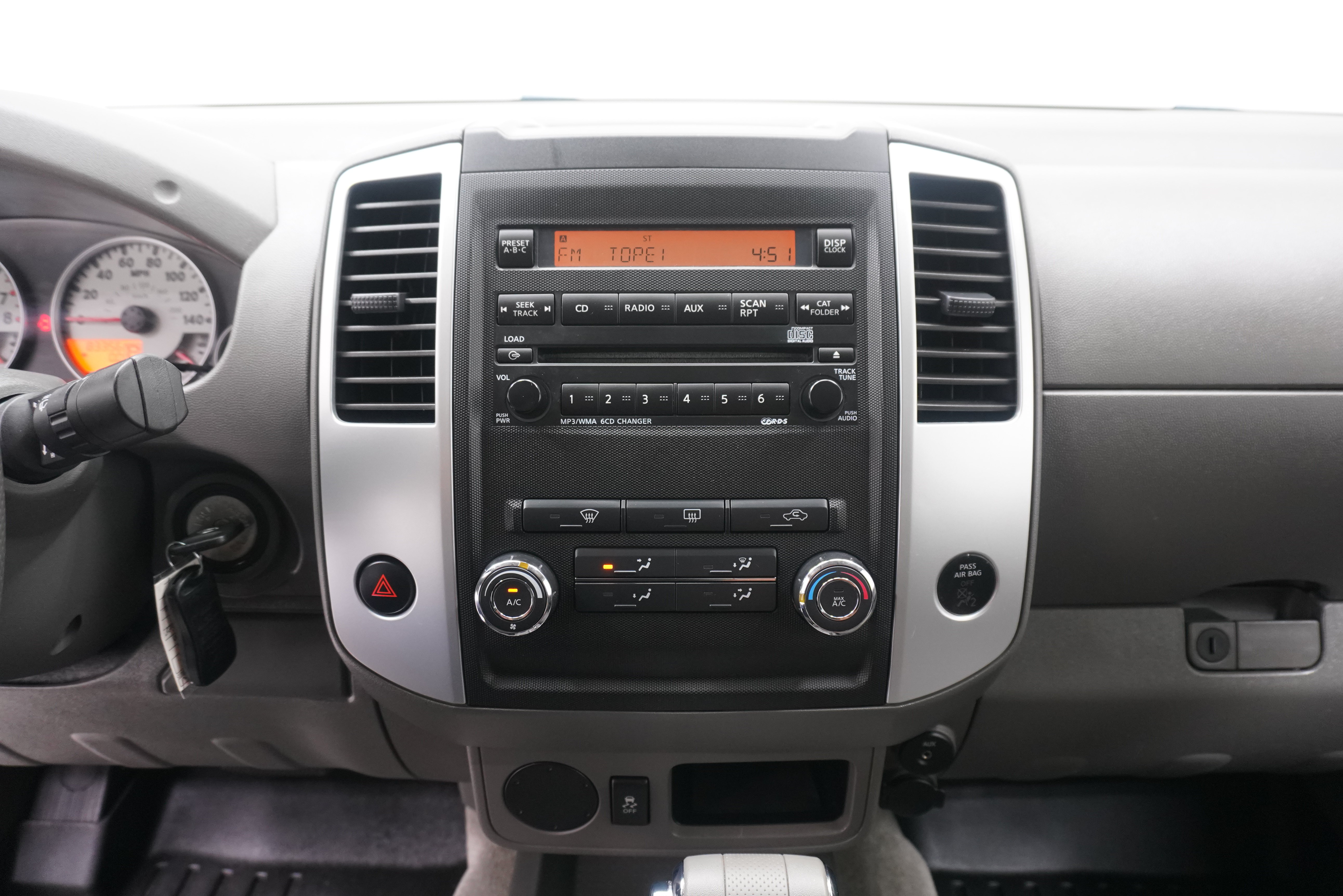 Used 2012 Nissan Frontier SV w/ Sport Appearance Pkg RWD image 17