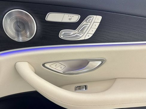 Used 2017 Mercedes-Benz E 300 image 22