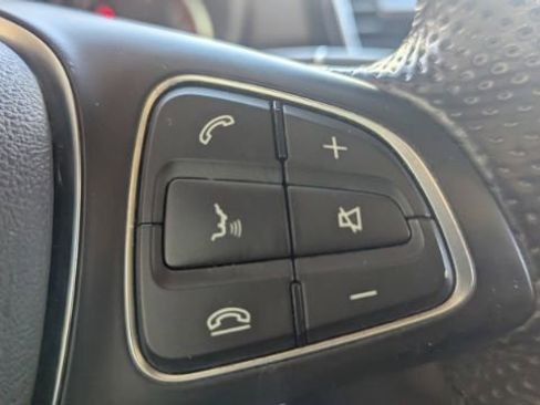 Used 2018 Mercedes-Benz GLE 350 4MATIC image 26