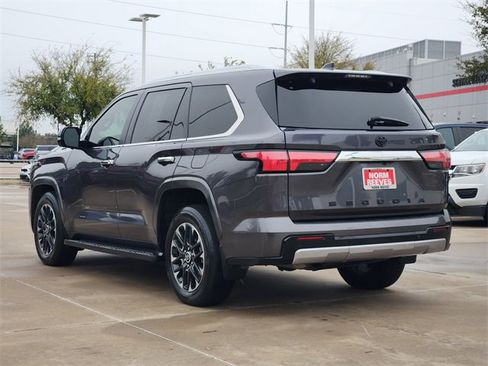 Used 2024 Toyota Sequoia Limited image 4