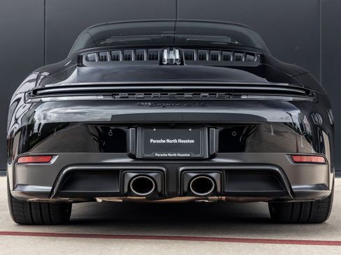 Certified 2026 Porsche 911 Targa 4 GTS image 11