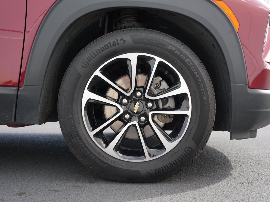 Certified 2024 Chevrolet TrailBlazer LT w/ Driver Confidence Package FWD image 31
