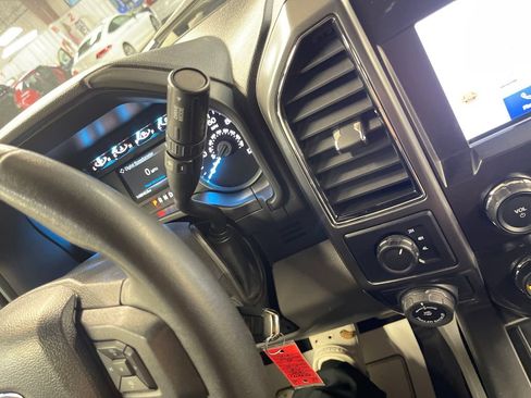 Used 2020 Ford F150 XLT w/ Equipment Group 302A Luxury AWD/4WD image 26