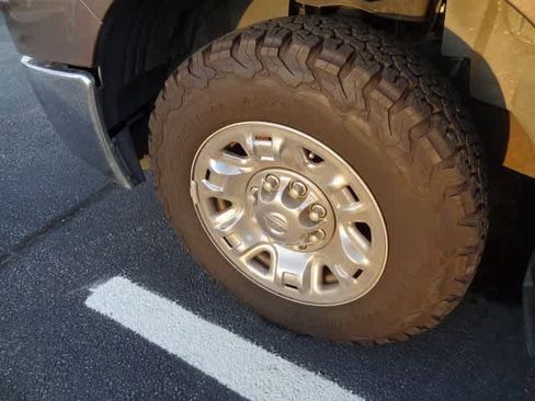 Used 2016 Nissan NV 3500 SL image 15