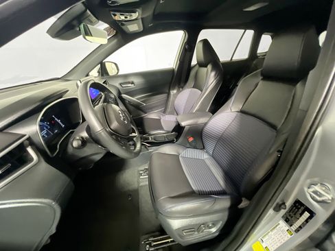 Used 2024 Toyota Corolla Cross XSE image 14