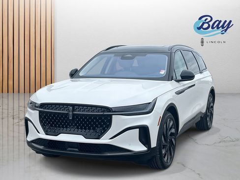 New 2026 Lincoln Nautilus Reserve AWD/4WD image 1