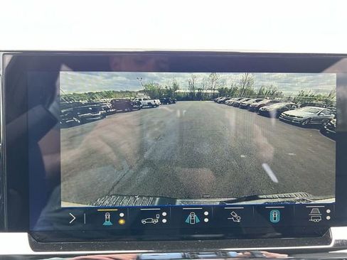New 2026 Chevrolet Silverado 2500 ZR2 AWD/4WD image 15