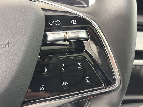 Certified 2025 Cadillac Optiq Sport 2 image 32