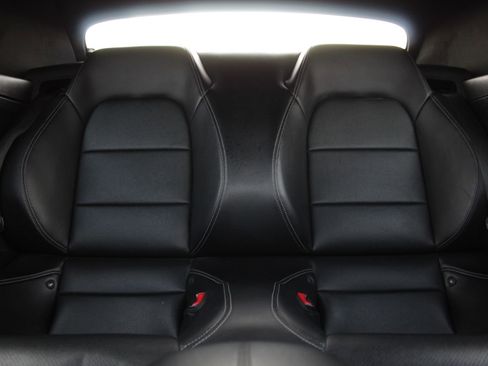 Used 2017 Ford Mustang Premium image 13