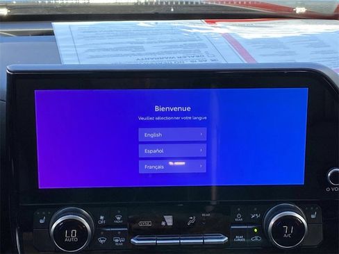 Certified 2024 Toyota Highlander XLE image 27