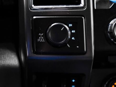 Used 2017 Ford F250 XLT w/ XLT Value Package AWD/4WD image 31