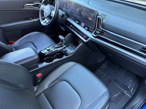 Certified 2024 Kia Sportage EX image 15