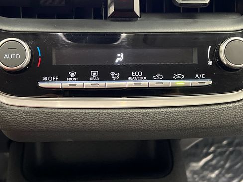 Used 2024 Toyota Corolla LE FWD image 51