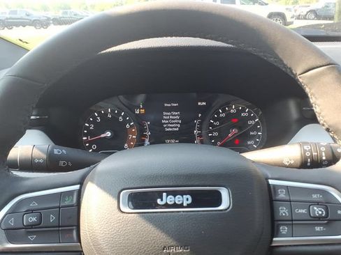 Used 2023 Jeep Compass Limited AWD/4WD image 19