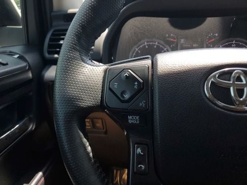 Used 2023 Toyota 4Runner TRD Off-Road Premium w/ Moonroof Package AWD/4WD image 24