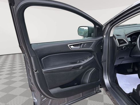 Used 2024 Ford Edge SEL AWD/4WD image 9
